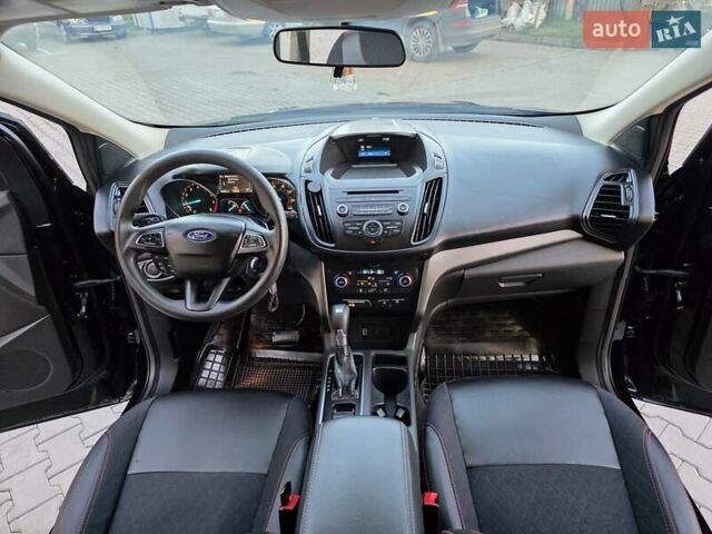 Черный Форд Эскейп, объемом двигателя 1.5 л и пробегом 106 тыс. км за 10999 $, фото 91 на Automoto.ua