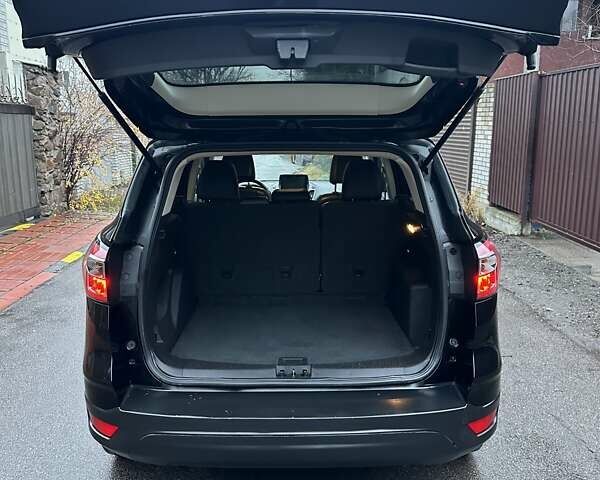 Черный Форд Эскейп, объемом двигателя 2.49 л и пробегом 137 тыс. км за 12400 $, фото 31 на Automoto.ua