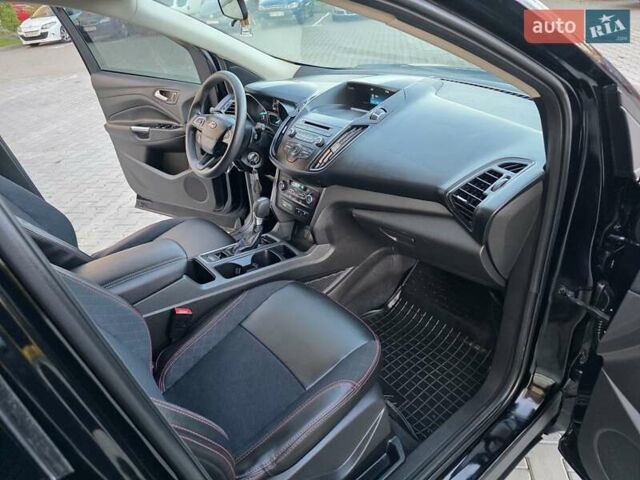 Черный Форд Эскейп, объемом двигателя 1.5 л и пробегом 106 тыс. км за 10999 $, фото 78 на Automoto.ua