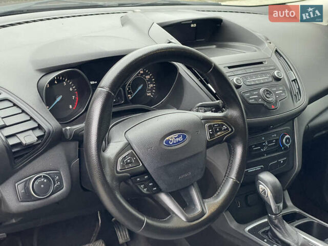 Черный Форд Эскейп, объемом двигателя 2.5 л и пробегом 197 тыс. км за 13000 $, фото 37 на Automoto.ua