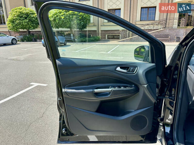 Чорний Форд Ескейп, об'ємом двигуна 1.5 л та пробігом 187 тис. км за 12999 $, фото 22 на Automoto.ua