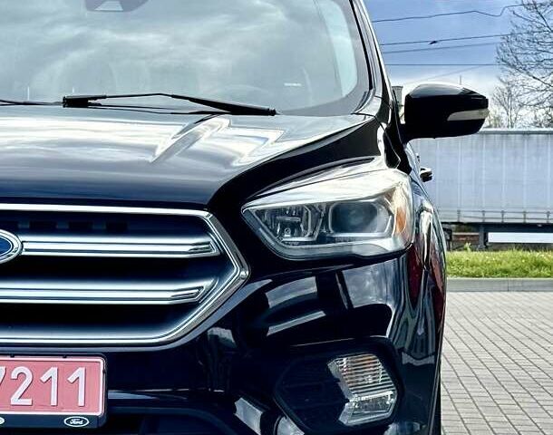 Чорний Форд Ескейп, об'ємом двигуна 1.5 л та пробігом 239 тис. км за 12300 $, фото 10 на Automoto.ua