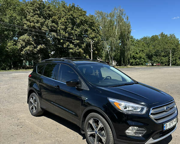 Черный Форд Эскейп, объемом двигателя 2 л и пробегом 111 тыс. км за 13300 $, фото 2 на Automoto.ua