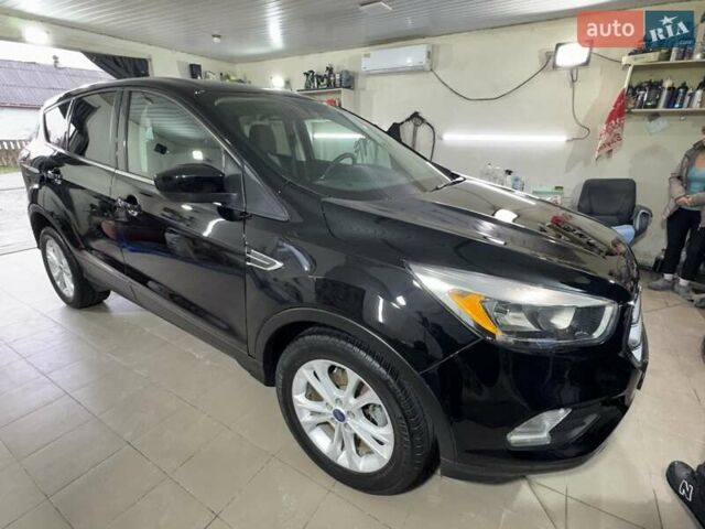 Черный Форд Эскейп, объемом двигателя 1.5 л и пробегом 98 тыс. км за 12500 $, фото 2 на Automoto.ua