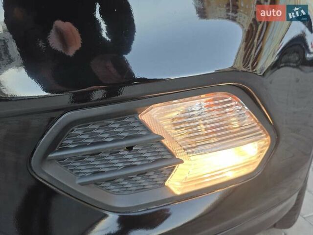 Черный Форд Эскейп, объемом двигателя 1.5 л и пробегом 106 тыс. км за 10999 $, фото 52 на Automoto.ua