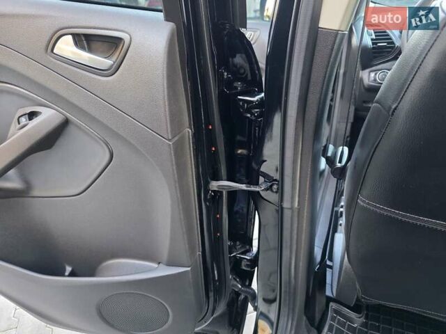 Черный Форд Эскейп, объемом двигателя 1.5 л и пробегом 106 тыс. км за 10999 $, фото 93 на Automoto.ua