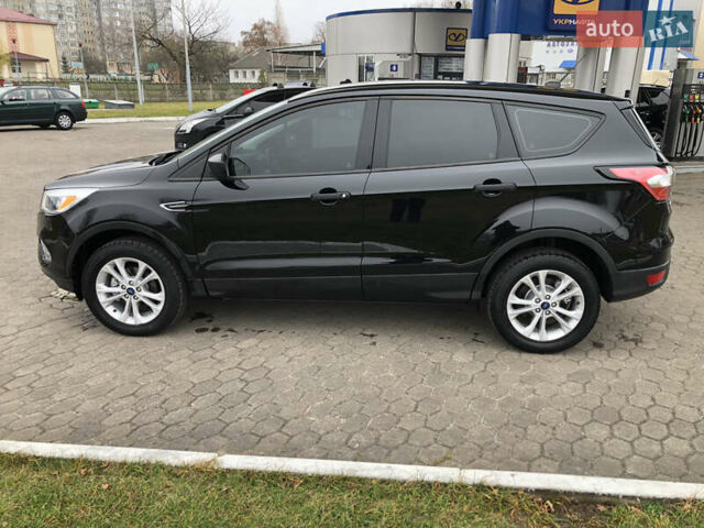 Черный Форд Эскейп, объемом двигателя 2.5 л и пробегом 187 тыс. км за 13800 $, фото 3 на Automoto.ua