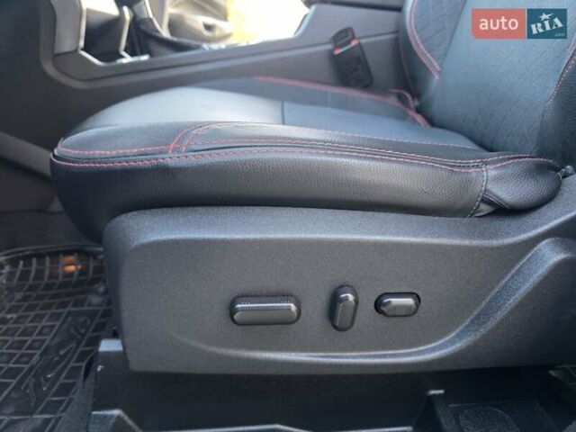 Черный Форд Эскейп, объемом двигателя 1.5 л и пробегом 106 тыс. км за 10999 $, фото 73 на Automoto.ua