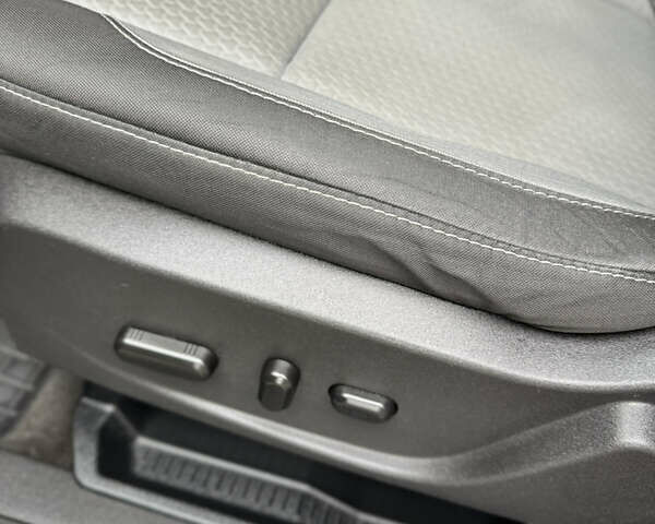 Форд Ескейп 2017 у Чернігові на Automoto.ua Чорний Форд Ескейп, об'ємом двигуна 1.5 л та пробігом 150 тис. км за 13500 $, фото 12 на Automoto.ua