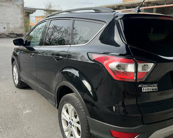 Черный Форд Эскейп, объемом двигателя 1.5 л и пробегом 116 тыс. км за 13500 $, фото 5 на Automoto.ua