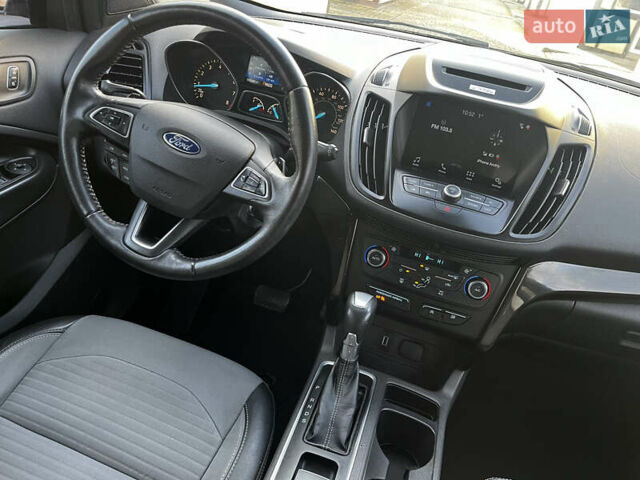 Черный Форд Эскейп, объемом двигателя 1.5 л и пробегом 151 тыс. км за 11990 $, фото 51 на Automoto.ua