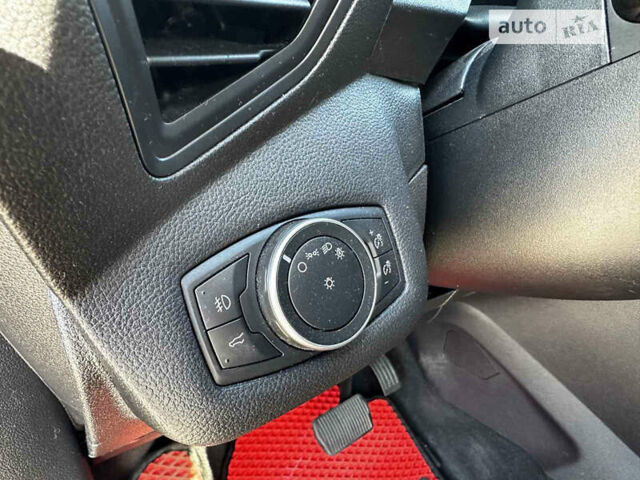 Черный Форд Эскейп, объемом двигателя 1.5 л и пробегом 128 тыс. км за 11300 $, фото 29 на Automoto.ua