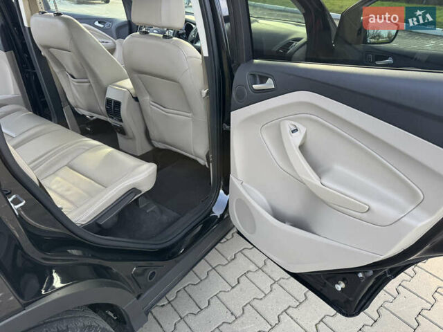 Черный Форд Эскейп, объемом двигателя 2 л и пробегом 33 тыс. км за 17000 $, фото 15 на Automoto.ua