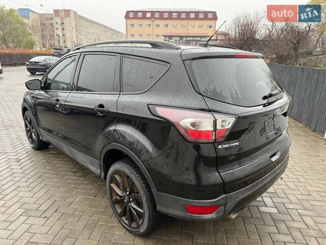 Чорний Форд Ескейп, об'ємом двигуна 2 л та пробігом 152 тис. км за 7500 $, фото 4 на Automoto.ua