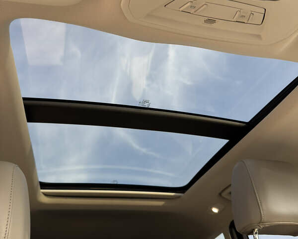 Черный Форд Эскейп, объемом двигателя 2 л и пробегом 33 тыс. км за 17000 $, фото 27 на Automoto.ua