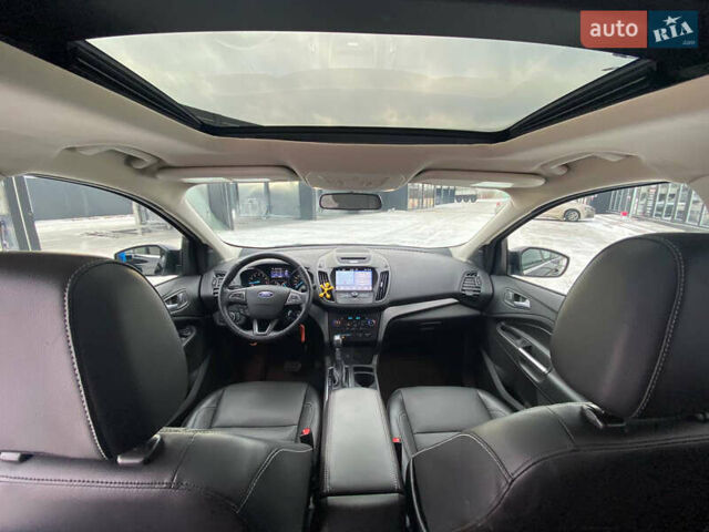 Черный Форд Эскейп, объемом двигателя 1.5 л и пробегом 89 тыс. км за 13950 $, фото 5 на Automoto.ua