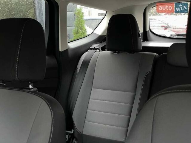 Черный Форд Эскейп, объемом двигателя 2.5 л и пробегом 164 тыс. км за 13198 $, фото 38 на Automoto.ua