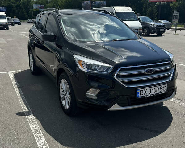 Чорний Форд Ескейп, об'ємом двигуна 2 л та пробігом 125 тис. км за 13999 $, фото 2 на Automoto.ua