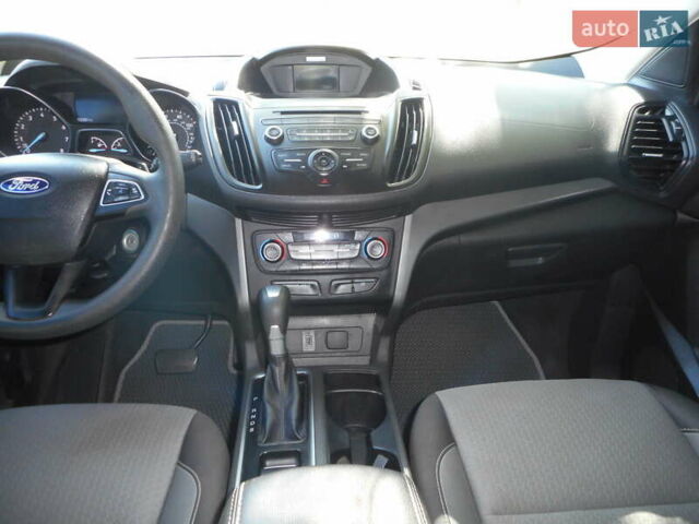 Форд Эскейп 2017 в Пирятине на Automoto.ua Черный Форд Эскейп, объемом двигателя 1.5 л и пробегом 122 тыс. км за 12880 $, фото 8 на Automoto.ua