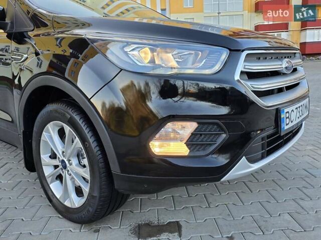 Черный Форд Эскейп, объемом двигателя 1.5 л и пробегом 106 тыс. км за 10999 $, фото 57 на Automoto.ua