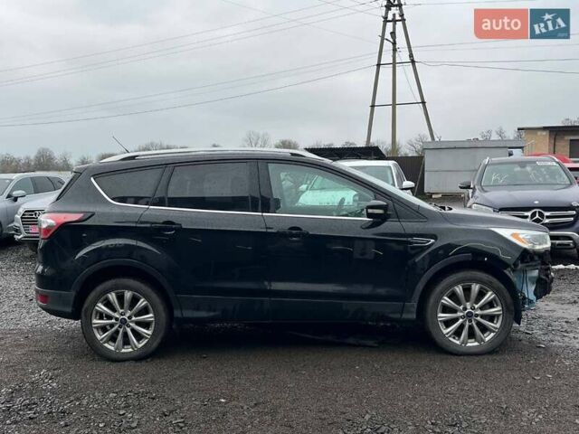 Черный Форд Эскейп, объемом двигателя 2 л и пробегом 194 тыс. км за 9600 $, фото 3 на Automoto.ua