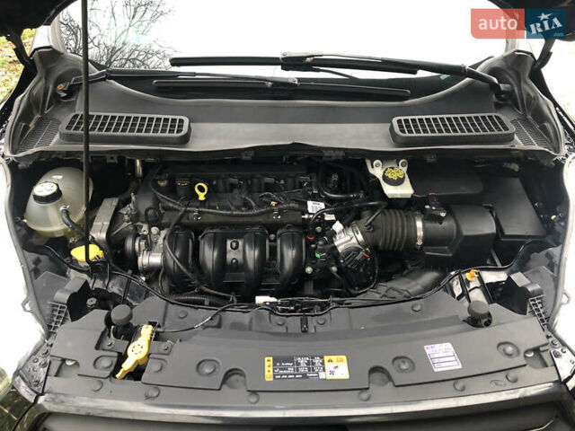 Черный Форд Эскейп, объемом двигателя 2.5 л и пробегом 187 тыс. км за 13990 $, фото 26 на Automoto.ua