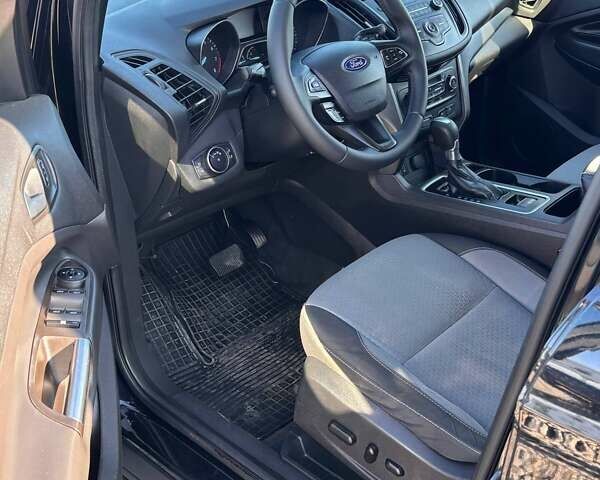 Черный Форд Эскейп, объемом двигателя 1.5 л и пробегом 192 тыс. км за 9999 $, фото 14 на Automoto.ua