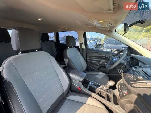 Черный Форд Эскейп, объемом двигателя 2.5 л и пробегом 138 тыс. км за 10500 $, фото 10 на Automoto.ua