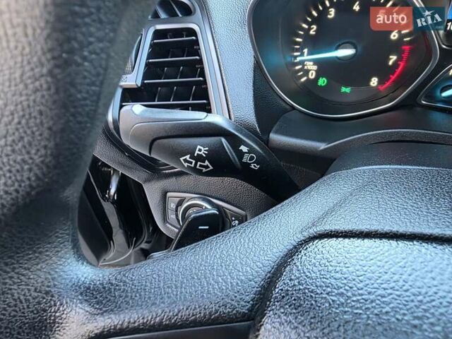 Черный Форд Эскейп, объемом двигателя 1.5 л и пробегом 106 тыс. км за 10999 $, фото 66 на Automoto.ua