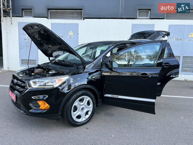 Форд Эскейп 2017 в Киеве на Automoto.ua Черный Форд Эскейп, объемом двигателя 2.5 л и пробегом 98 тыс. км за 13500 $, фото 18 на Automoto.ua