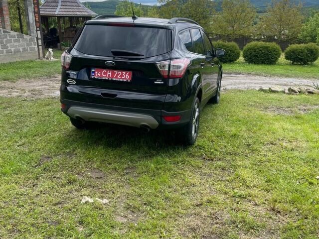 Черный Форд Эскейп, объемом двигателя 1.5 л и пробегом 240 тыс. км за 10400 $, фото 5 на Automoto.ua