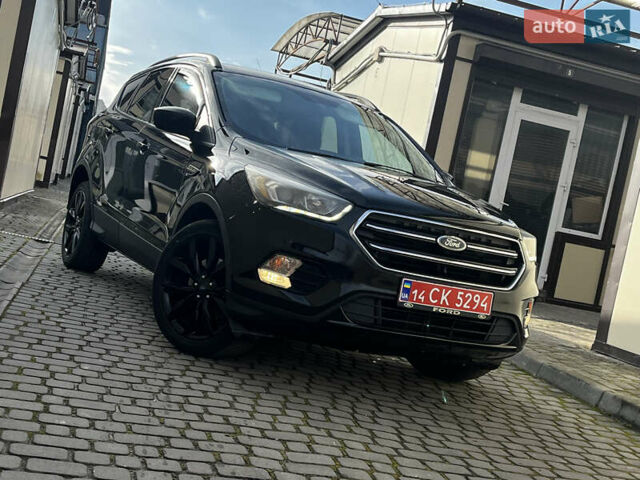 Черный Форд Эскейп, объемом двигателя 1.5 л и пробегом 151 тыс. км за 11990 $, фото 4 на Automoto.ua
