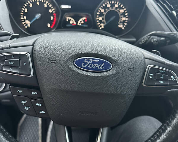 Чорний Форд Ескейп, об'ємом двигуна 2 л та пробігом 208 тис. км за 10700 $, фото 26 на Automoto.ua