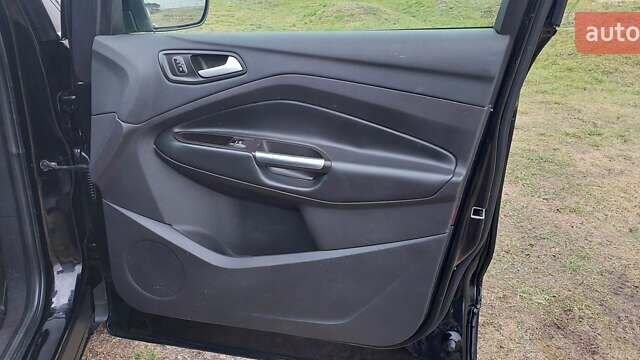 Черный Форд Эскейп, объемом двигателя 1.5 л и пробегом 254 тыс. км за 10700 $, фото 20 на Automoto.ua