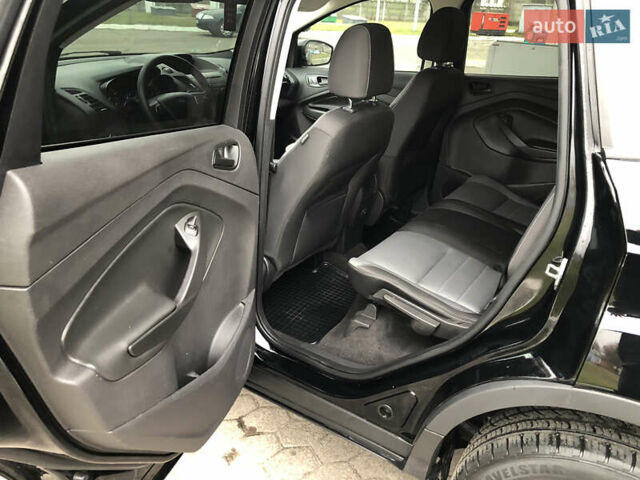 Черный Форд Эскейп, объемом двигателя 2.5 л и пробегом 187 тыс. км за 13990 $, фото 16 на Automoto.ua