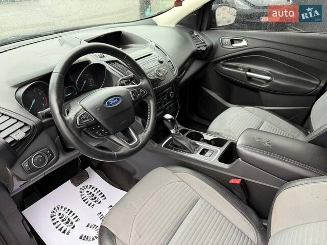 Чорний Форд Ескейп, об'ємом двигуна 2 л та пробігом 152 тис. км за 7500 $, фото 12 на Automoto.ua