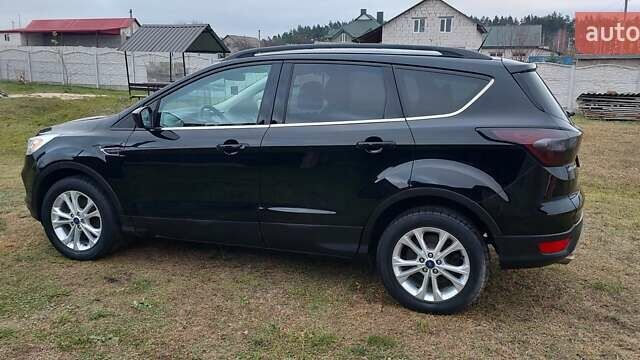 Черный Форд Эскейп, объемом двигателя 1.5 л и пробегом 254 тыс. км за 10700 $, фото 10 на Automoto.ua