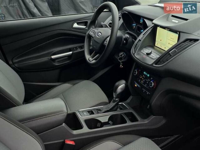 Черный Форд Эскейп, объемом двигателя 1.5 л и пробегом 86 тыс. км за 13999 $, фото 19 на Automoto.ua