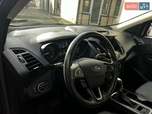 Черный Форд Эскейп, объемом двигателя 1.5 л и пробегом 151 тыс. км за 11990 $, фото 46 на Automoto.ua