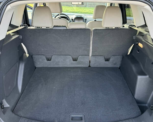 Черный Форд Эскейп, объемом двигателя 2 л и пробегом 33 тыс. км за 17000 $, фото 26 на Automoto.ua