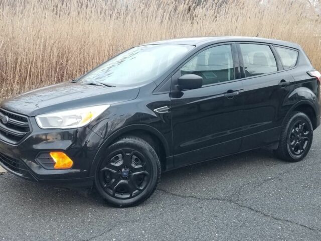 Черный Форд Эскейп, объемом двигателя 2.5 л и пробегом 54 тыс. км за 13800 $, фото 1 на Automoto.ua