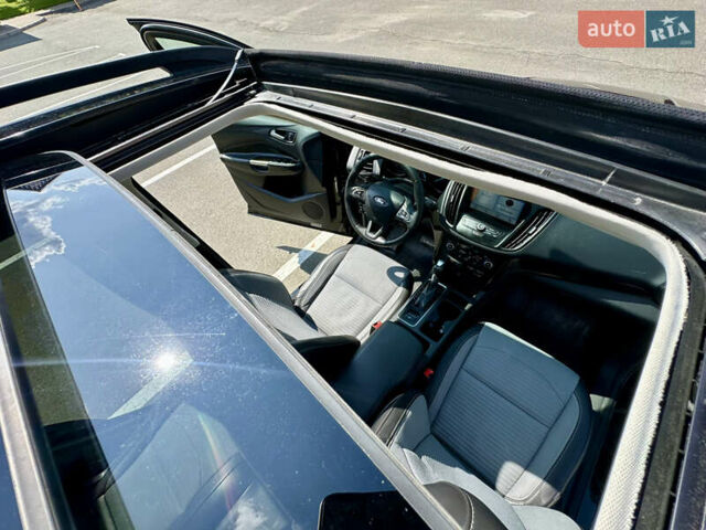 Чорний Форд Ескейп, об'ємом двигуна 1.5 л та пробігом 187 тис. км за 12999 $, фото 49 на Automoto.ua