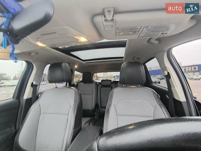 Черный Форд Эскейп, объемом двигателя 2 л и пробегом 232 тыс. км за 10000 $, фото 31 на Automoto.ua