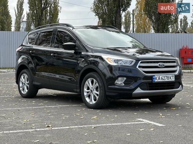 Форд Эскейп 2017 в Киеве на Automoto.ua Черный Форд Эскейп, объемом двигателя 1.5 л и пробегом 88 тыс. км за 11990 $, фото 2 на Automoto.ua