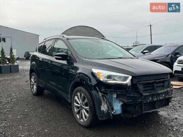 Черный Форд Эскейп, объемом двигателя 2 л и пробегом 194 тыс. км за 9600 $, фото 2 на Automoto.ua