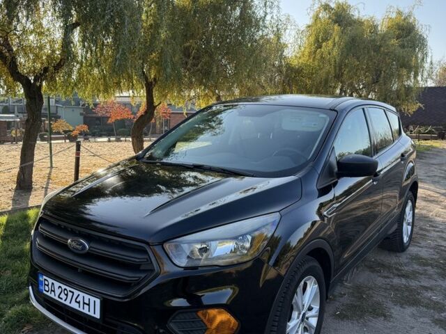Форд Эскейп 2017 в Гайвороне на Automoto.ua Черный Форд Эскейп, объемом двигателя 2.5 л и пробегом 3 тыс. км за 13500 $, фото 1 на Automoto.ua