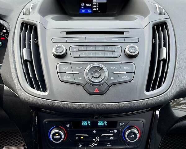 Чорний Форд Ескейп, об'ємом двигуна 2 л та пробігом 83 тис. км за 16900 $, фото 33 на Automoto.ua