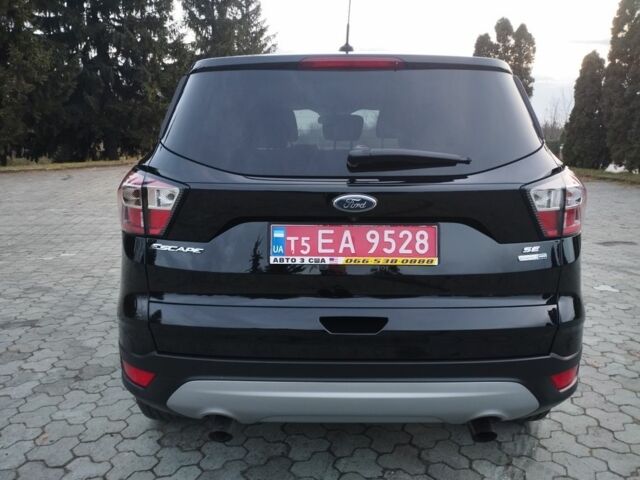 Чорний Форд Ескейп, об'ємом двигуна 1.5 л та пробігом 218 тис. км за 11300 $, фото 3 на Automoto.ua