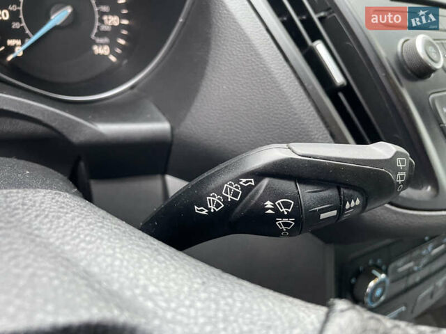 Черный Форд Эскейп, объемом двигателя 2.5 л и пробегом 197 тыс. км за 13000 $, фото 54 на Automoto.ua