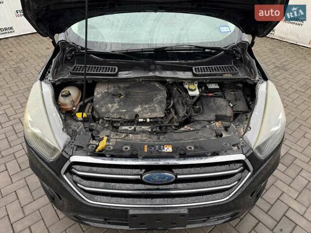 Чорний Форд Ескейп, об'ємом двигуна 2 л та пробігом 152 тис. км за 7500 $, фото 16 на Automoto.ua